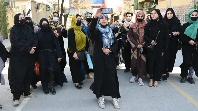 سازمان عفو بین‌الملل: طالبان باید فعالان حقوق زن را فورا آزاد کند
